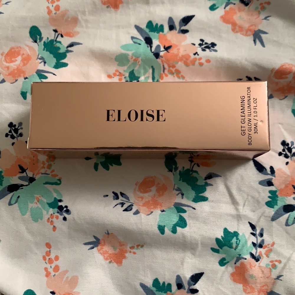 Eloise Get Gleaming Body Glow illuminator
